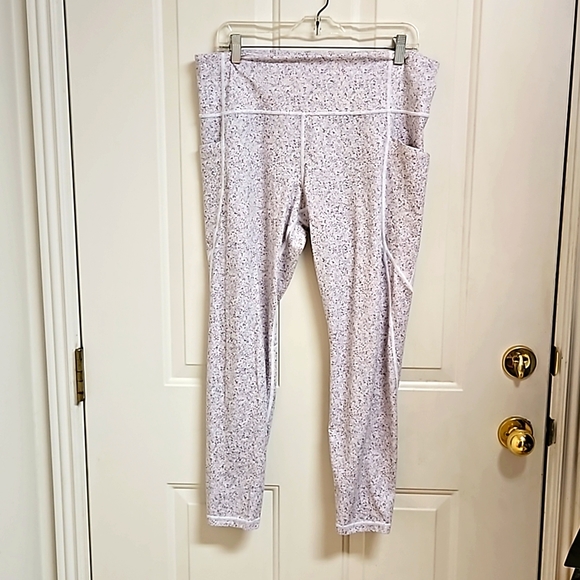 Athleta Salutation Stash Pocket Tight Leggings - Picture 1 of 5